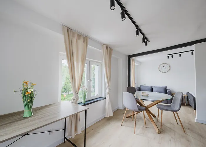 Grunwald Raszynska Bright By Bookinghost Poznan