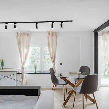 Apartman Grunwald Raszynska Bright By Bookinghost