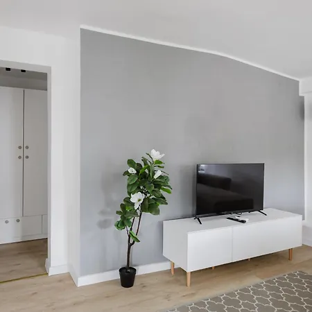 Apartman Grunwald Raszynska Bright By Bookinghost Poznań
